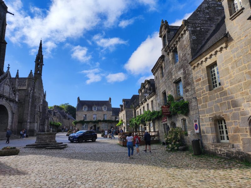 Finistère en famille : Morgat, Locronan, Quimper et Océanopolis